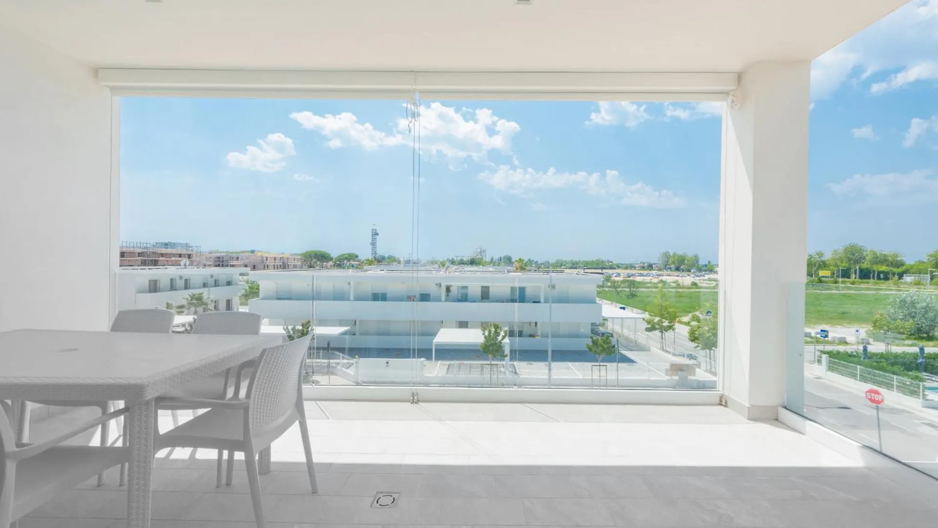 Kauai Apartments Τζεσόλο Λίντο