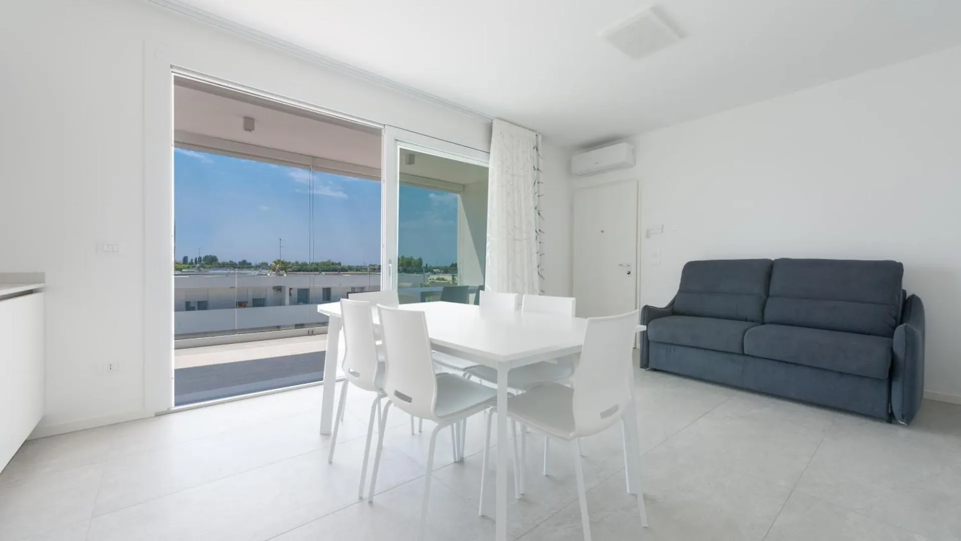 Kauai Apartments Lido di Jesolo 0*,  İtalya