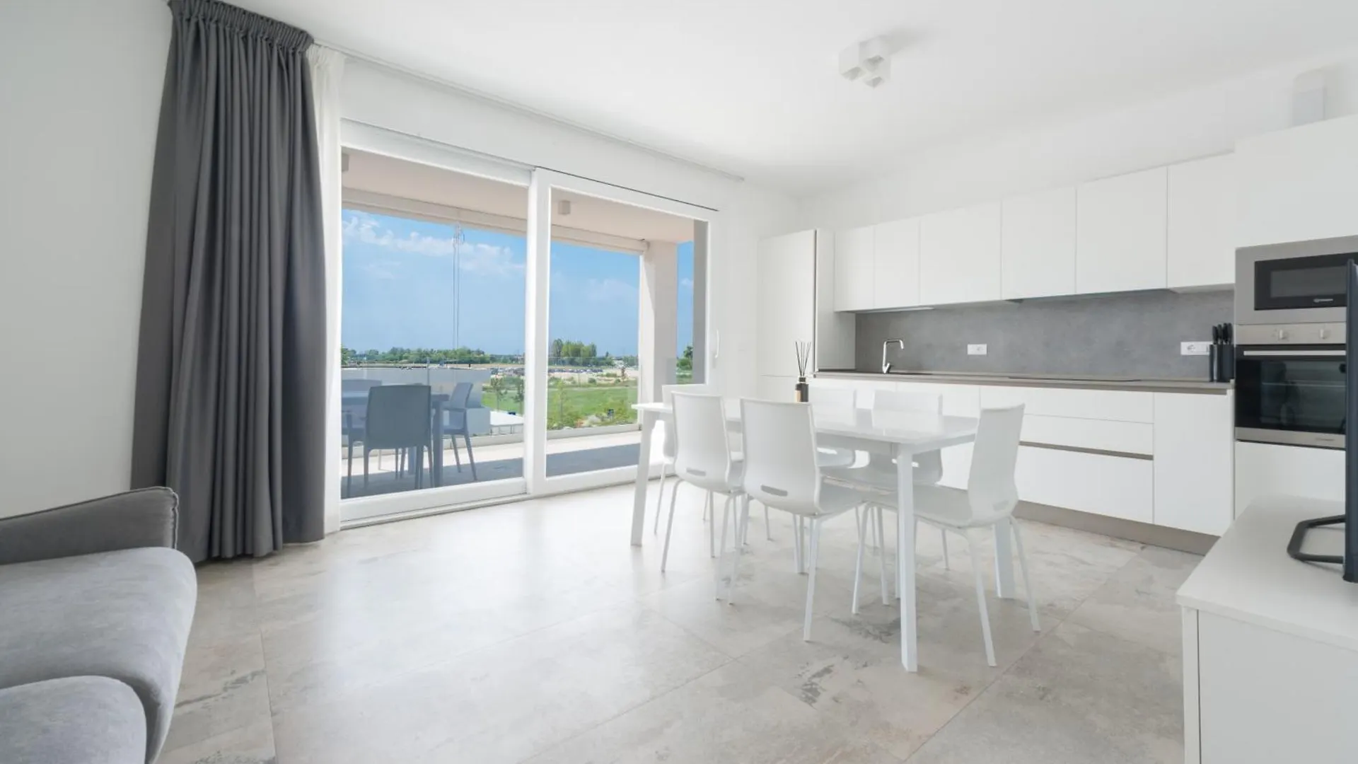 Kauai Apartments Lido di Jesolo 0*,  İtalya
